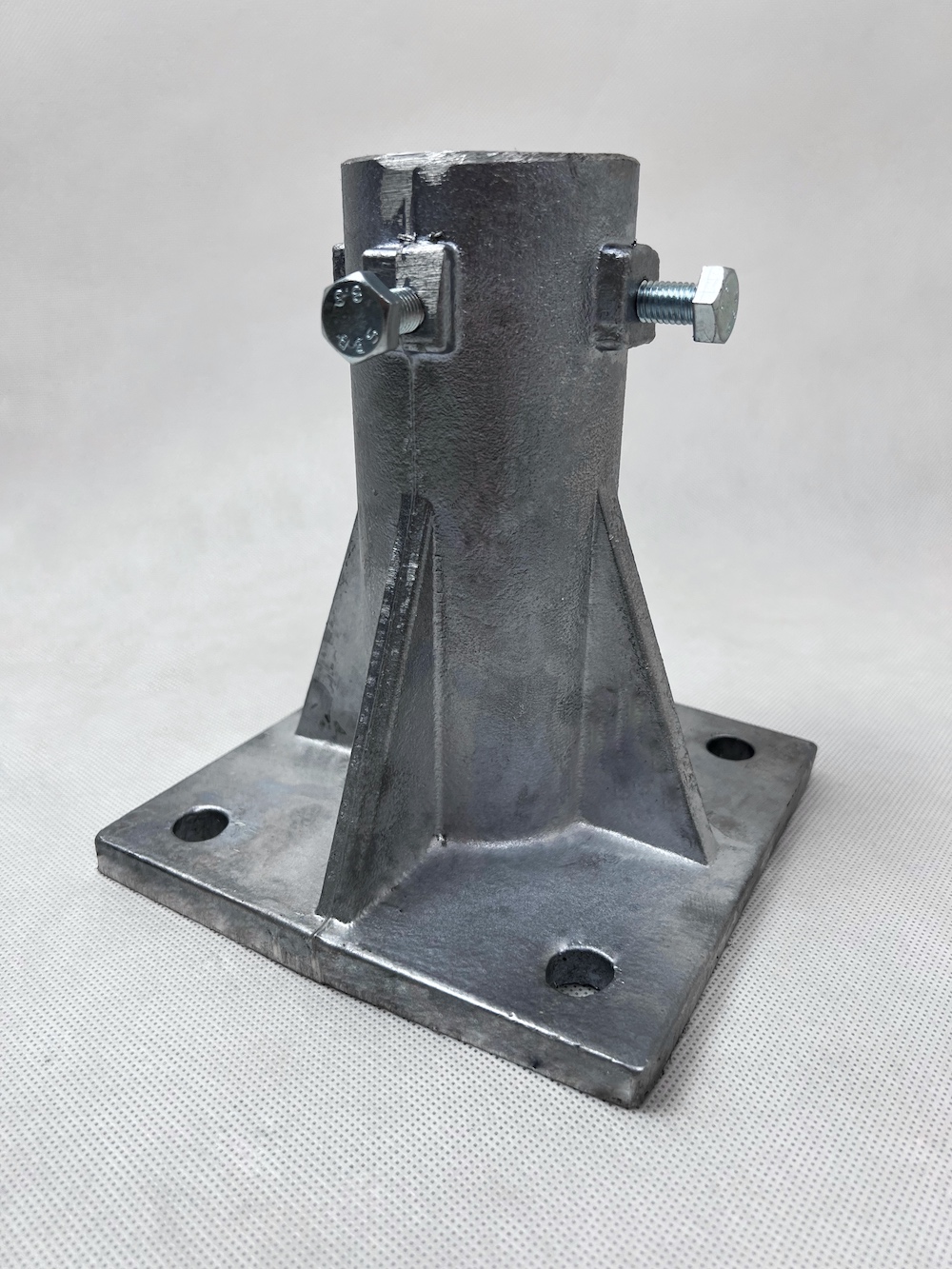 Kovová montážna pätka pre stĺpiky - kompletná