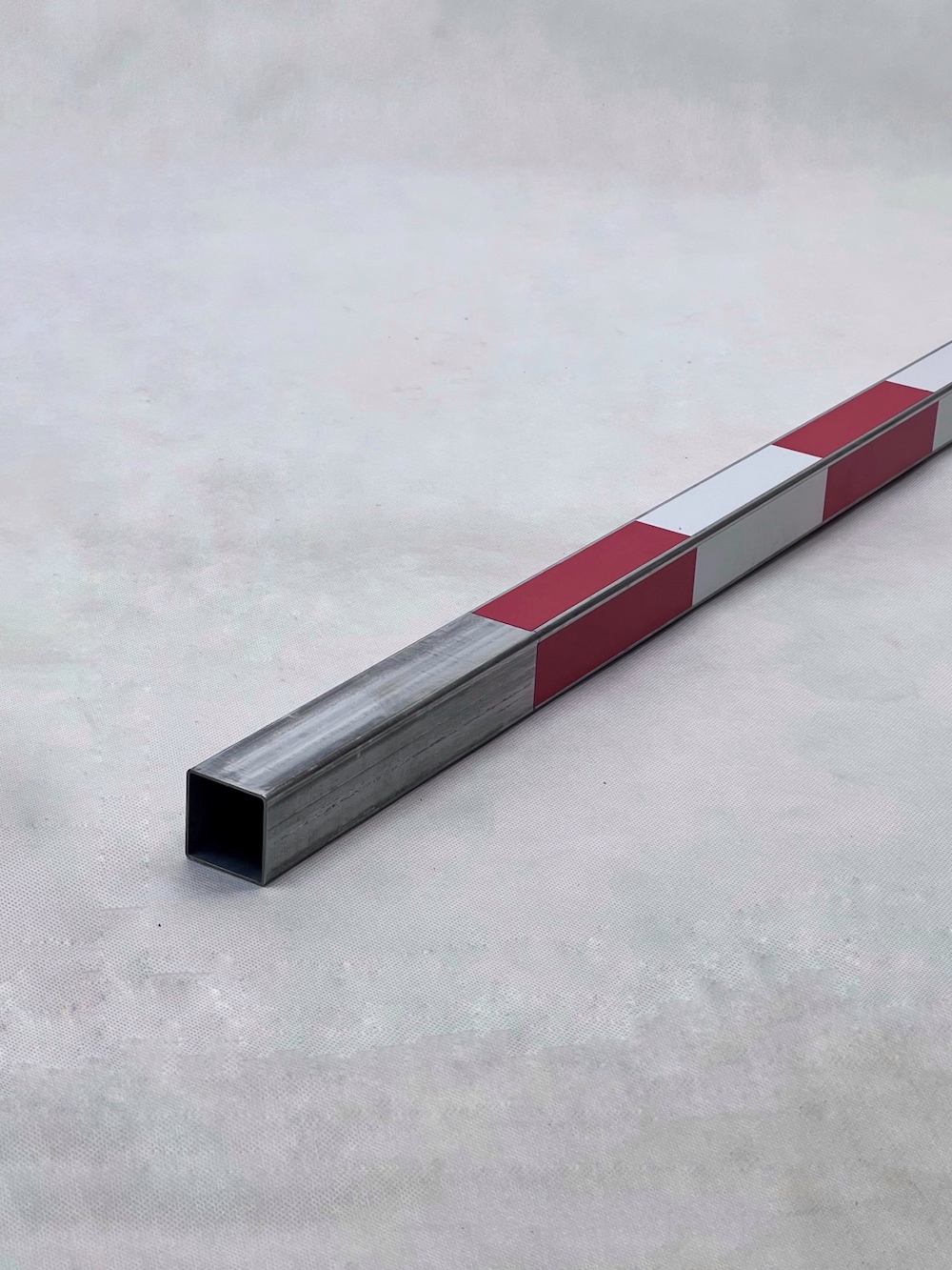 Jakl 40x40x2mm s polepom, dĺžka 1,5m