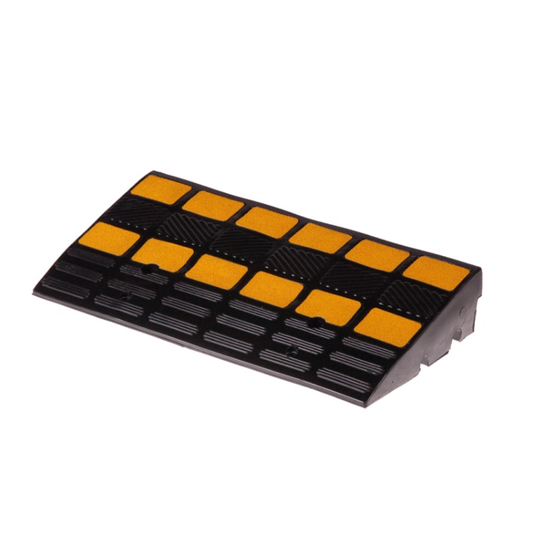Nájazd na obrubník výšky 10 cm