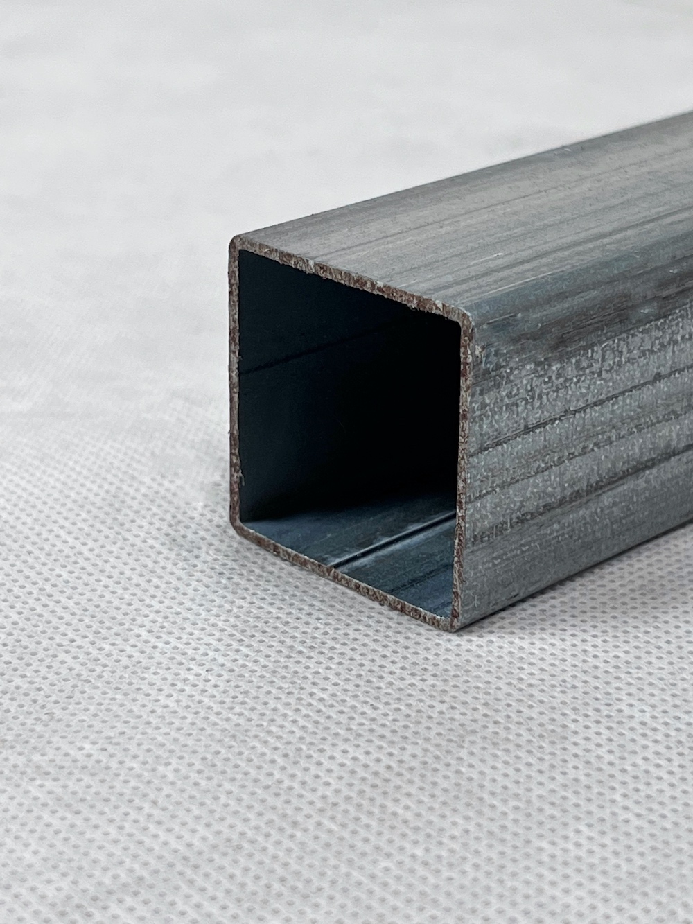 Jakl 40x40x2mm s polepom, dĺžka 1,5m